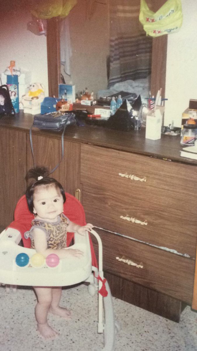 haashfansmerida's tweet photo. #FelizDíaDelNiño 👧🏻👧🏻❤ https://t.co/NMCmSvwWbS