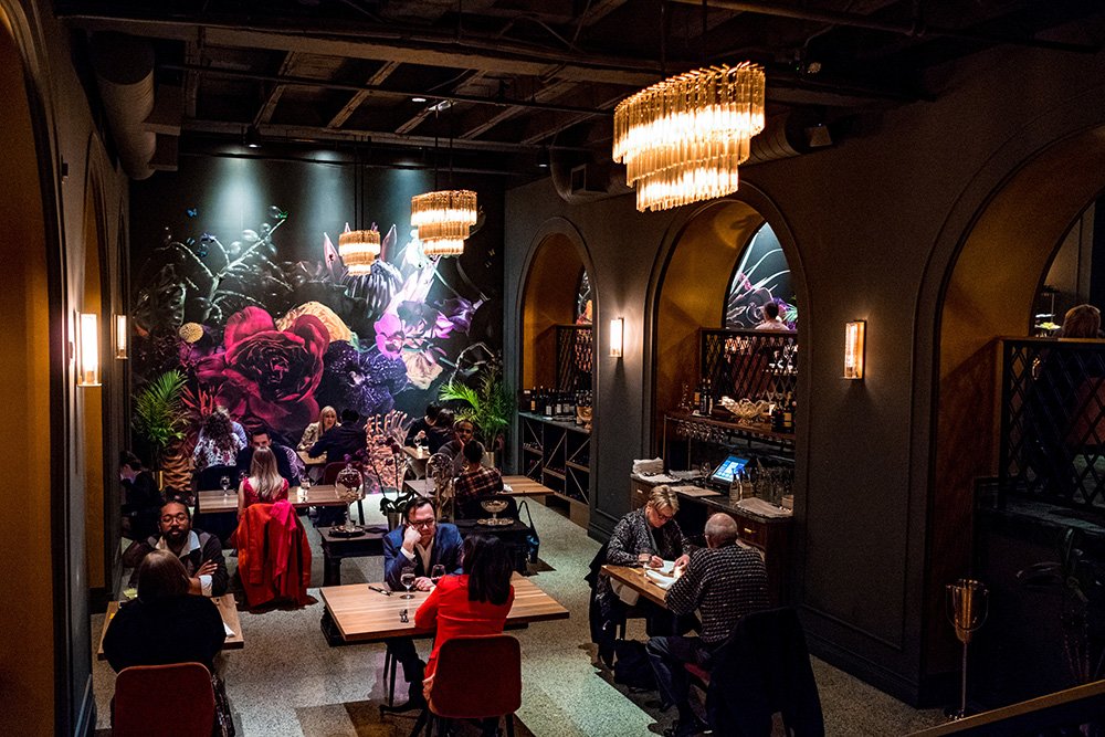 .<a href="/FoodNetwork/">Food Network</a> includes Omaha's <a href="/HotelDecoXV/">Hotel Deco Omaha</a> Monarch Prime &amp; Bar among its "Best Steak Restaurants in the Country" (slide 75/77): foodnetwork.com/restaurants/ph…