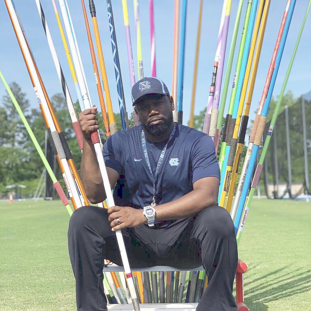 CoachIdDeen's tweet photo. “Power resides where you believe it resides” #championshipszn #GOT #DoYourJob #GoHeels #unc #gdtbath #fieldandtrack #ihavenoideahowtothrowajav #besttimeoftheyear #hashtagsfornoreason #stopreadingthis #noreallystop great idea @theJaredMartin https://t.co/CxuD2ZfOvu
