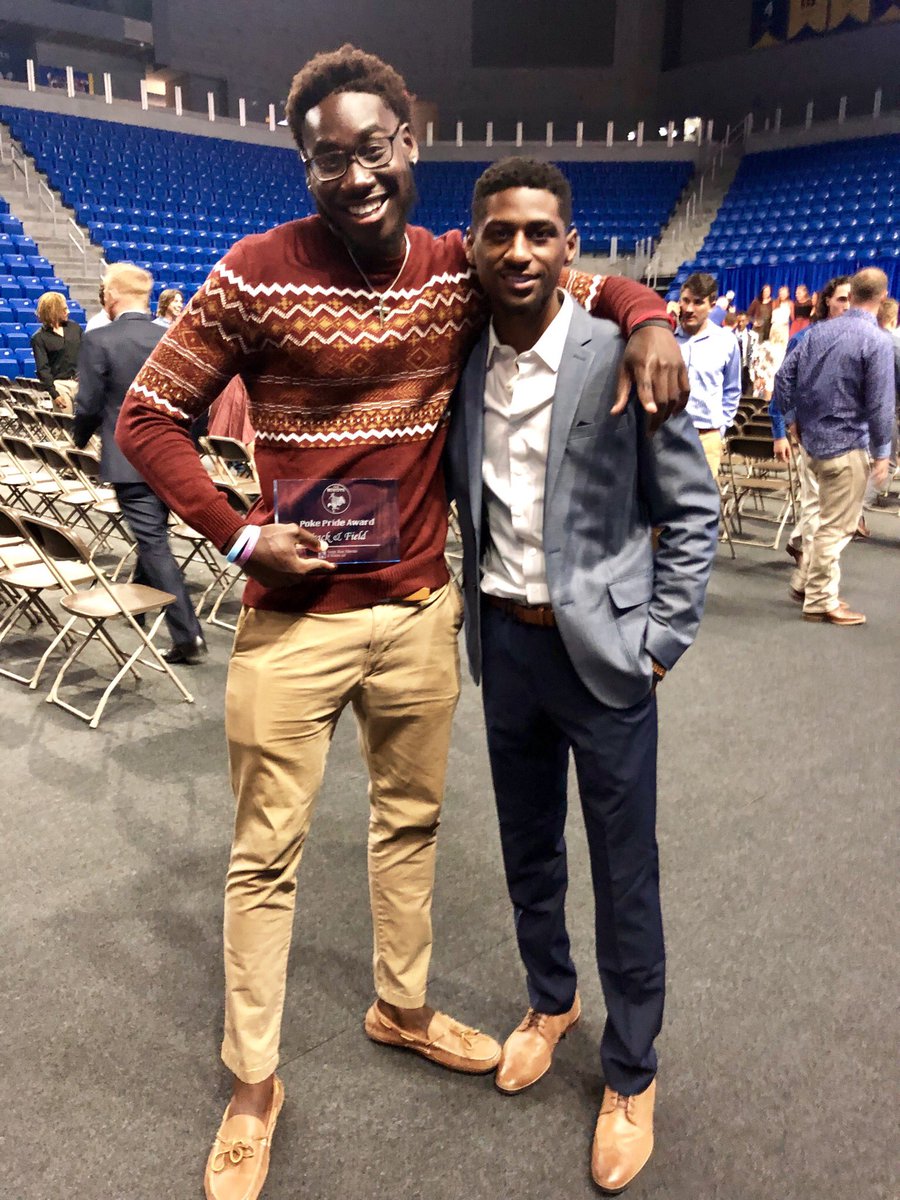 #TheRowdys Award Banquet

@McNeeseSports

#GeauxPokes