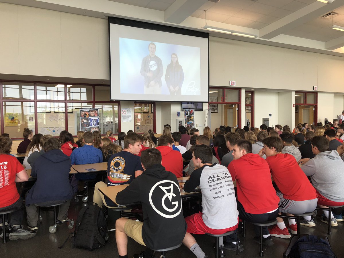kaleidoscopedaw's tweet photo. It became a little more real to the Beechwood junior class today that in just a few weeks they will be officially seniors. Thanks to Prestige Photography for coming in today to talk about senior pictures.#makeappointment #getthemdonerightaway #wearebeechwood https://t.co/6geVmA24yz