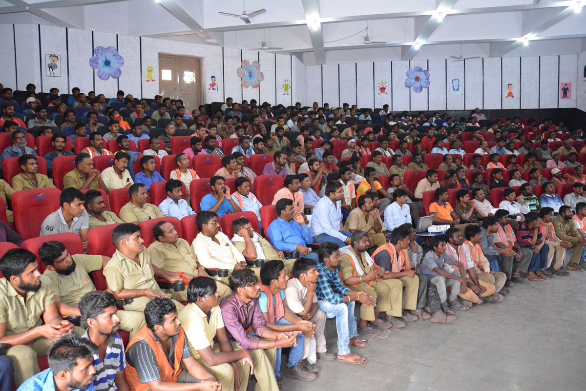 VijaySinha_HR's tweet photo. We salute our #TheJSWGroup associates & employees who are putting their hard work & committed to contribute to the progress of the Country @jswsteel. Happy to launch safety awareness campaign for Truck drivers.#InternationalWorkersDay https://t.co/KkasO4ut45