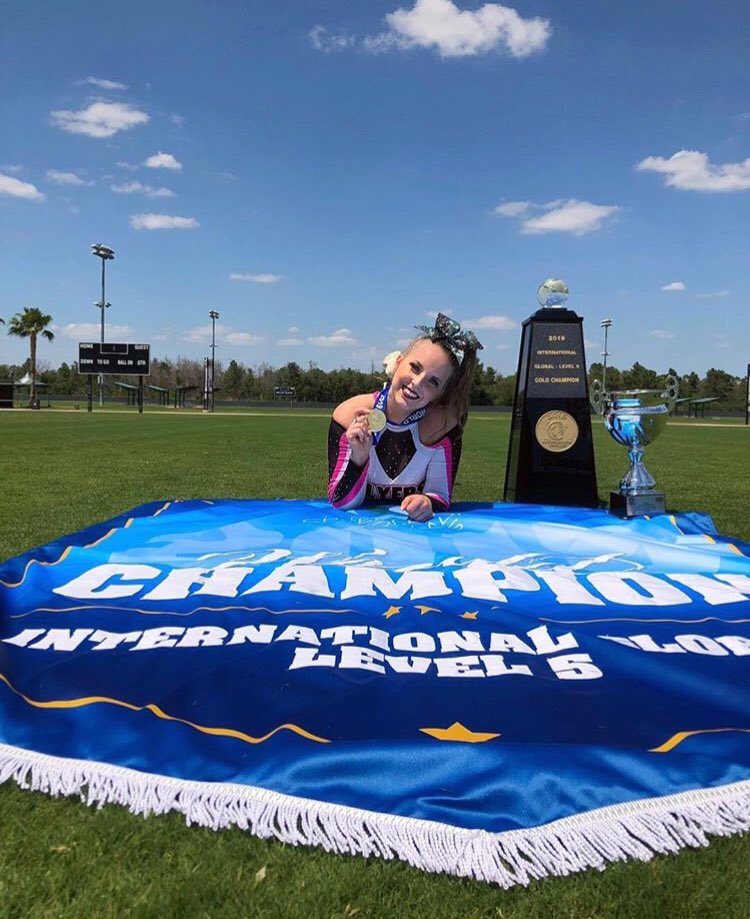 L💚💙 tweet media