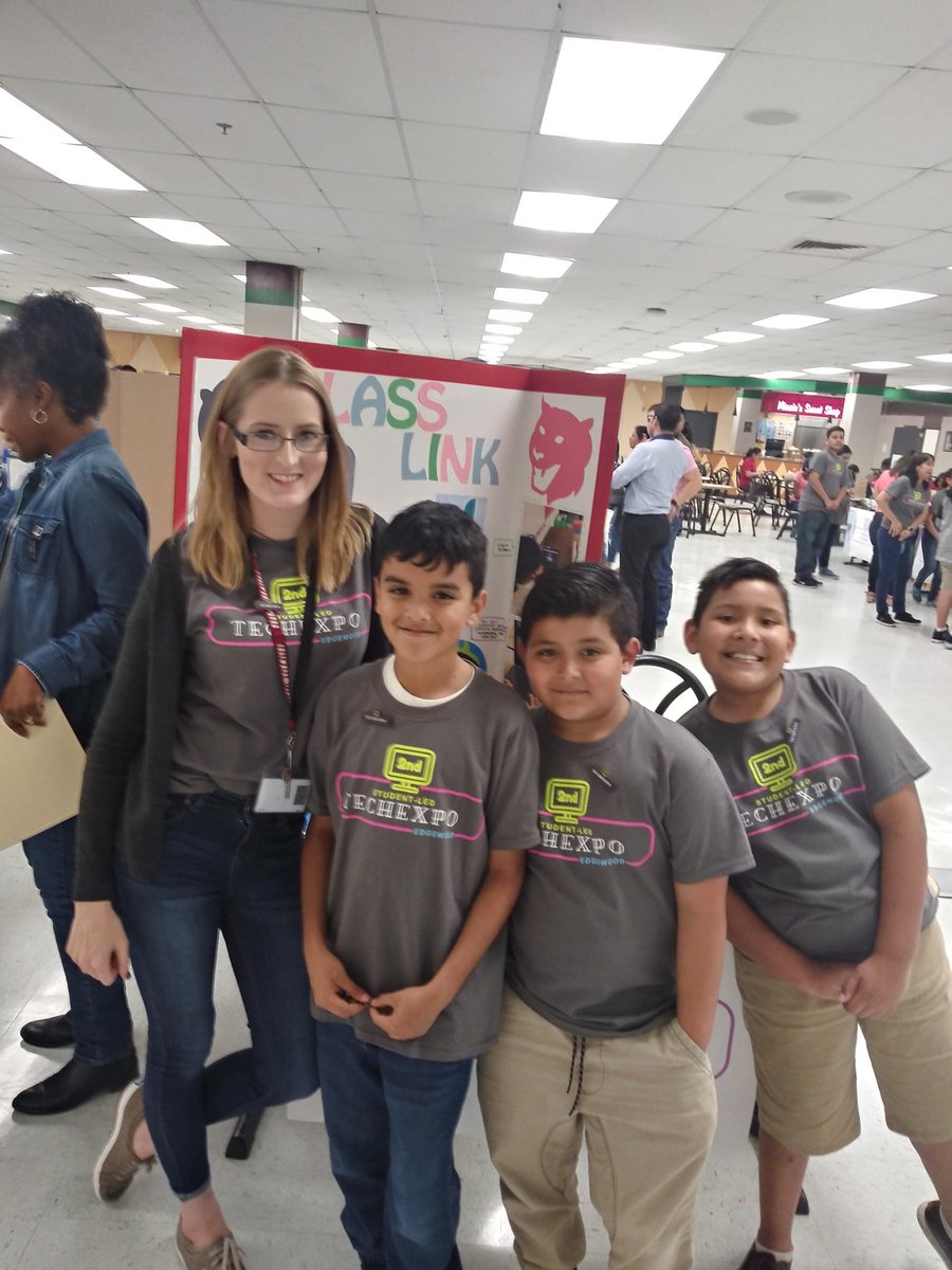 First time at the @EISDofSA #techexpo, and I loved it!! Learned so much from so many students! Thanks to @LBJelem's @JKane_EISD and @LBJ_Library's Ms.Salley and Mrs. Gearheart for inviting us! *Mind blown* 😲😍