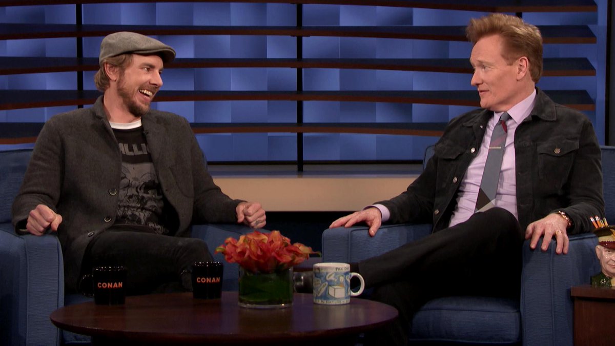 TeamCoco's tweet photo. #CONAN Highlight: @daxshepard invites Conan into his and @IMKristenBell's bed. https://t.co/dRN7FiiHhL https://t.co/W4u5JWNvNc