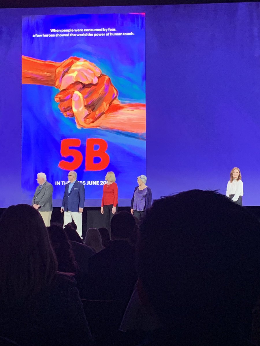 AdClubNY's tweet photo. Exciting night @verizonmedia #NewFronts where 5G innovations like #Hypezilla and new content announcements including an important documentary on the HIV epidemic introduced by Julianne Moore and an appearance by The Jets QB Sam Darnold were highlights of the program. https://t.co/c94d4t3Hcg