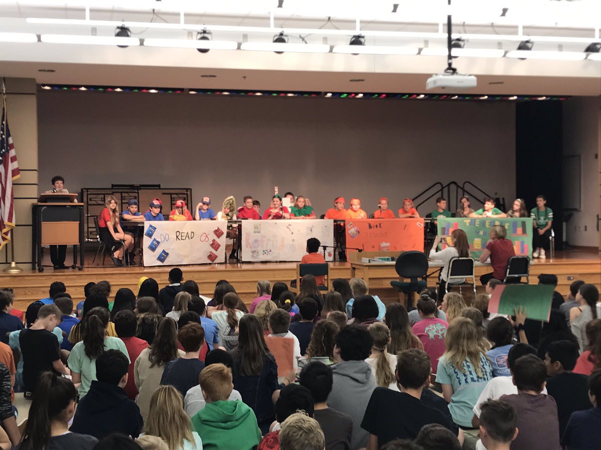 Introducing your 2019 Battle of the Books Champions.....the Do-READ-os!! 📚💚🏆 #LetsGetReadyToRumble #BestDressed #ProudTeacher #WeAreTheChampions <a href="/EubanksDragons/">Eubanks Intermediate</a> <a href="/Carrollisd/">Carroll ISD</a>