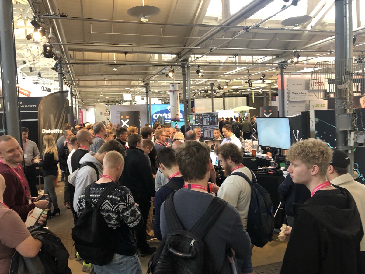 version2dk's tweet photo. Version2 Infosecurity Data&amp;Cloud Expo er i fuld gang. Kom i Øksnehallen og drøft it-sikkerhed og data og cloud med it-professionelle. Gratis adgang #infosecuritydk https://t.co/nGU4CXChV0 https://t.co/SC5C1iKqtb