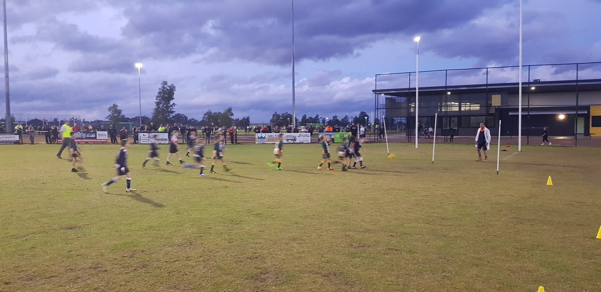 First round of the <a href="/RDFNL/">Riddell District FNL</a> Midweek Under 9's competition at Arnolds Creek Reserve. A competition which over 3 years has grown from 5 to 11 teams and added 2 other clusters of 7 teams in the league. Great to have so many people here and more kids playing junior football. <a href="/aflvic/">AFL Victoria</a>