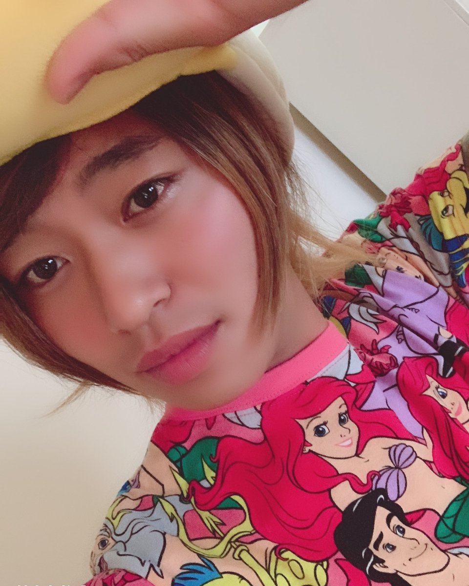 WithAran9's tweet photo. 令和もみんなお願いねっ！ https://t.co/yFMt5qYPwY