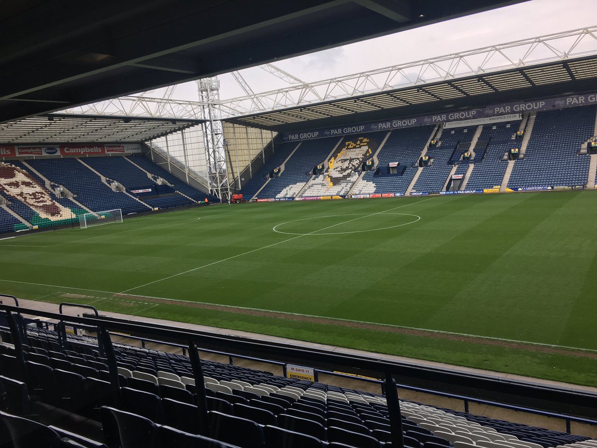 KatieJSharp's tweet photo. View from today’s office! Introducing @AskSamiUHMBT at #EPICHLSC event. Talking about our continuous improvement journey in Workforce with @FayeSagar @People_OD_UHMB @UHMBT #PNE https://t.co/cCp5Z2Z510
