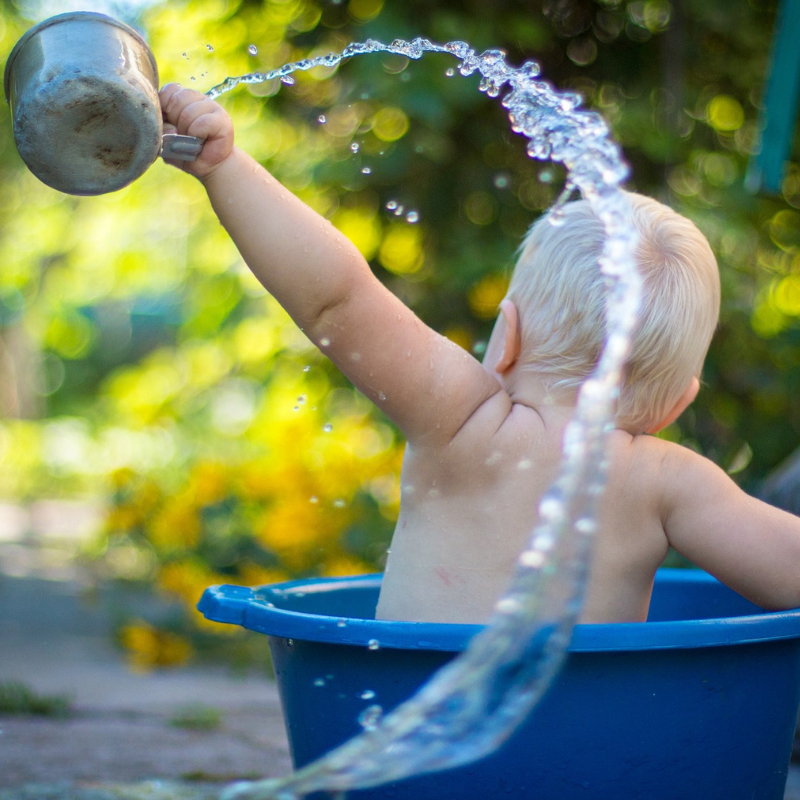 GrandparentHub's tweet photo. Did any of you put your children in the sink or a little bucket to bathe? These days there's so many new contraptions for our grandchildren but we have fond memories of the simple ways. What else do you remember from your child's childhood?

#momentstomemories #grandchildren https://t.co/h6JgOGXZPl