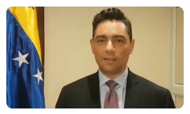 .<a href="/carlosvecchio/">CARLOS VECCHIO</a>: Se confirma que quienes aún sostienen a Maduro, negocian la salida del dictador del poder. Entre ellos Maikel Moreno del Tribunal usurpador, el Ministro de Defensa, Vladimir Padrino Lopez, y el Com de la Guardia Presidencial  y Contra Inteligencia, Iván Hernández
