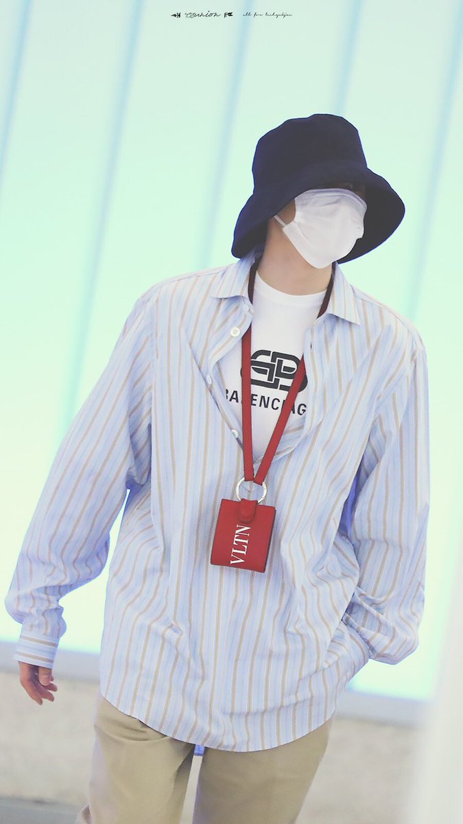 498_AllForHyuk's tweet photo. 190427 LAX Arrival
🌹#EUNHYUK #은혁 https://t.co/bXDlh91ROz