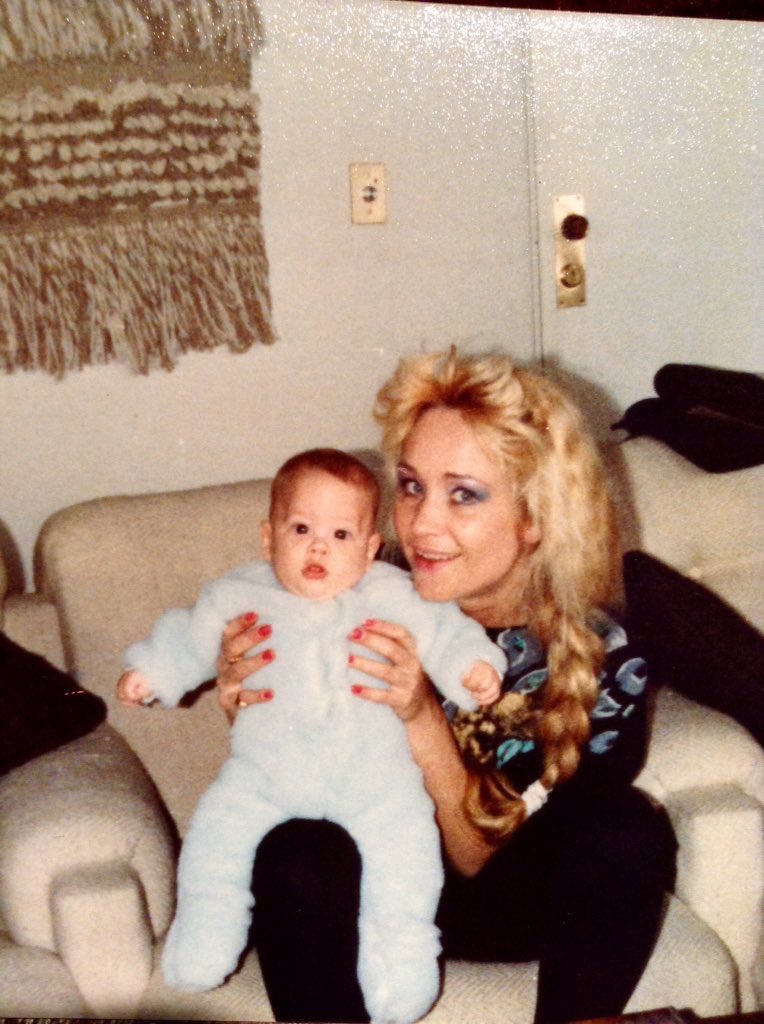christopheruck's tweet photo. Hace muchos muchos años🙊👏
La vida es belllaaaaa https://t.co/mD7ijhmGwl