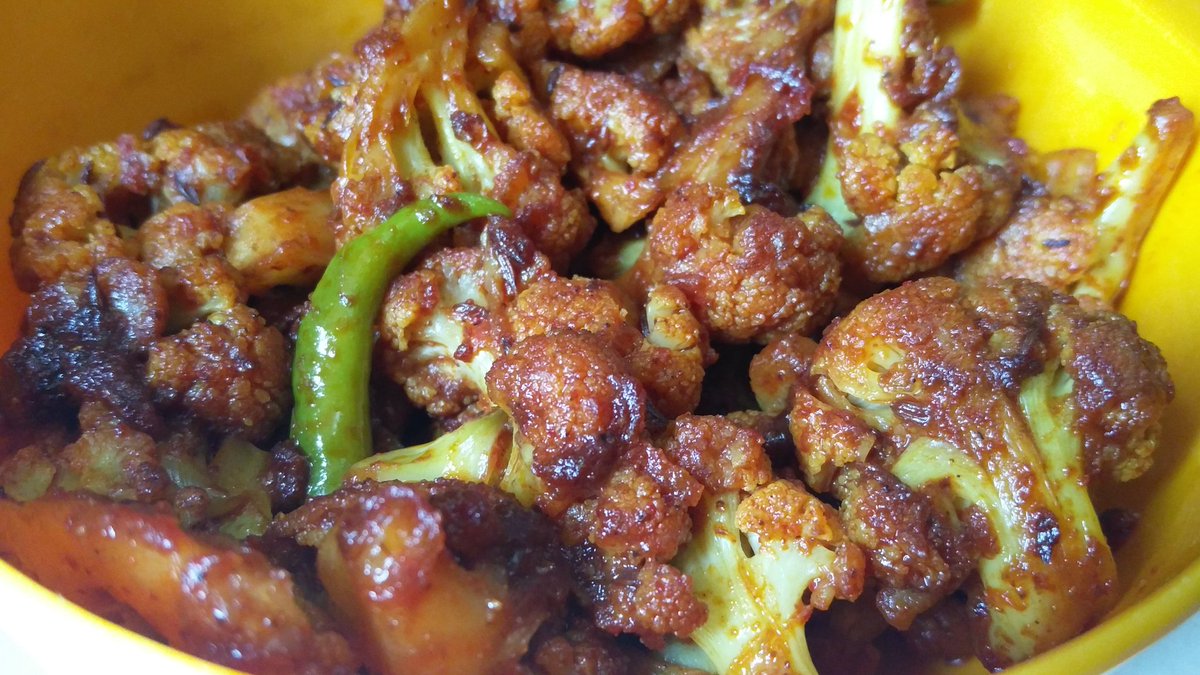 ntq8der's tweet photo. #kitchenchemistry today ๐ starch water from rice is an excellent emulsifier for sides ๐ #midweekcheer #LabourDay https://t.co/xr4anK4JFz