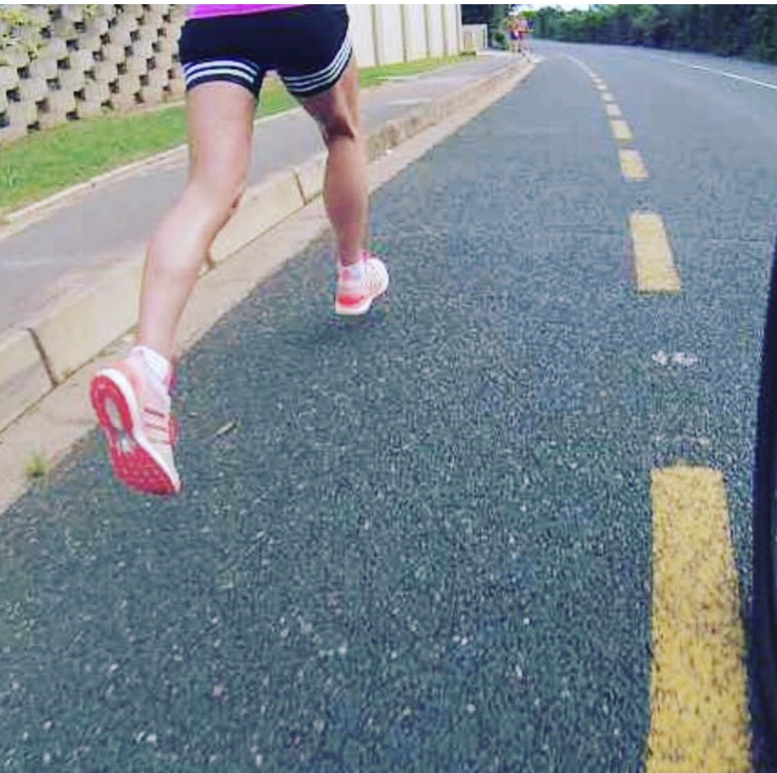 jennaChallie1's tweet photo. Beautiful run to start the day. @adidasZA #BostonBoost 💓 https://t.co/TgU46fxe7N