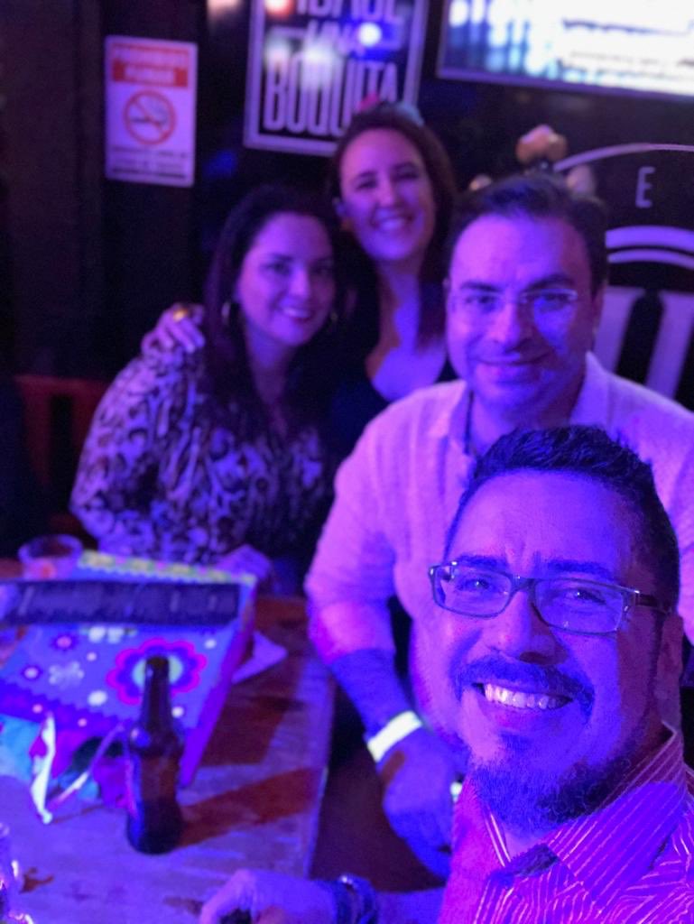 Tia_Yeye's tweet photo. Y llegó @Calibre40CR  también a Celebrarme @Jacko_Pinto @estdodero https://t.co/LSlIomn99z