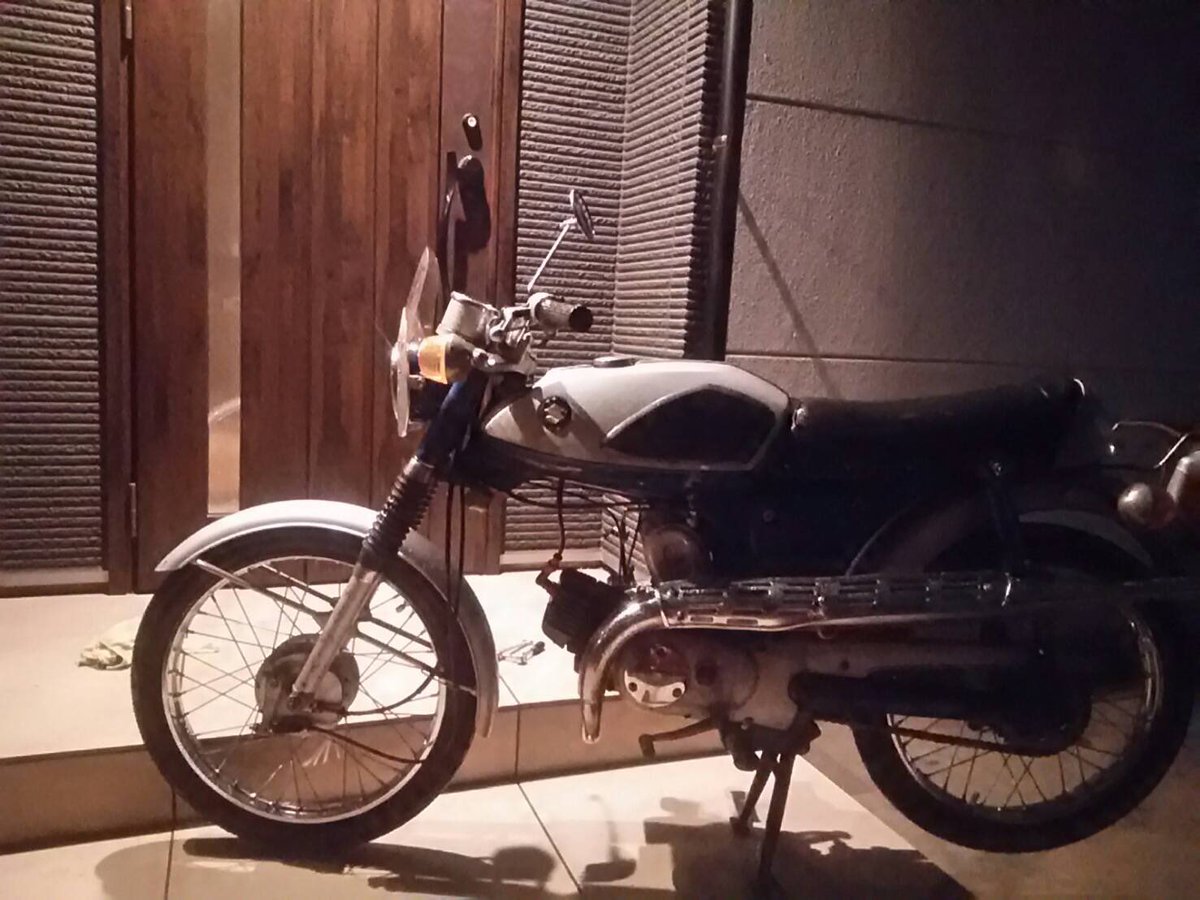 54omorashi's tweet image. 魔改造氏お手製の馬蹄型ウインドスクリーン

#AS50 #54クラブ