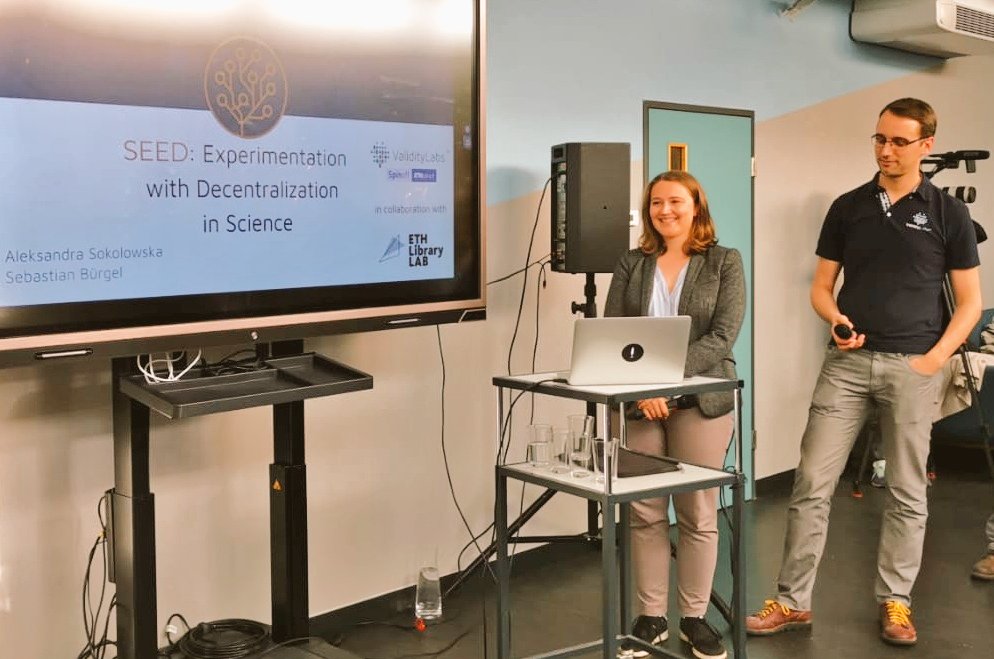 validitylabs's tweet photo. Yesterday @alex_sokolowska, @OM2013Ju &amp; @SCBuergel presented our brain child @seedvalidity at the @ethliblab house warming party.

We're building #PubHub - a proof of concept publishing DApp utilizing #Ethereum &amp; #IPFS to explore the next level of #OpenAccess &amp; #OpenScience! https://t.co/WMXA0IPUES
