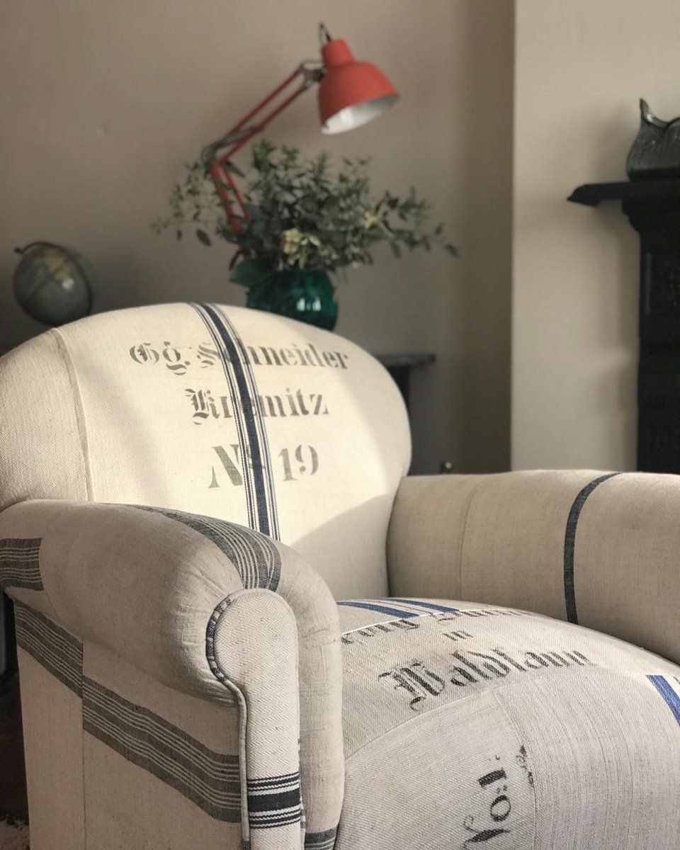 patchworkchairs's tweet photo. Antique linen grain sacks reinvented #antiquechair #madetoorder #grainsacks #historyinfabric #vintagelinen #eclecticinteriors
#eclectic decor
#individualdesign #uniquedesign #bespokemakers #bespokechairs #bespokeupholstery #vintagechair #antiquchair #heirloomchair https://t.co/uLS2w1lOjZ