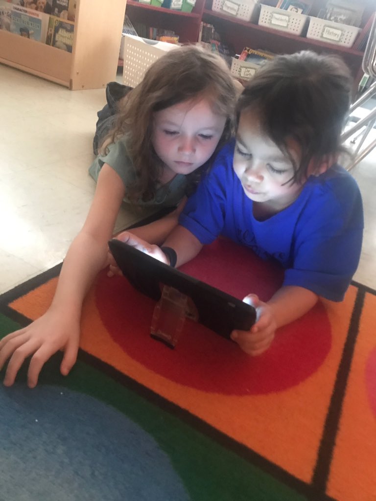 MrsMSams's tweet photo. Reading with our second grade friends! #mrsmarsh❤️#essdexcels https://t.co/rzieWCoB8a