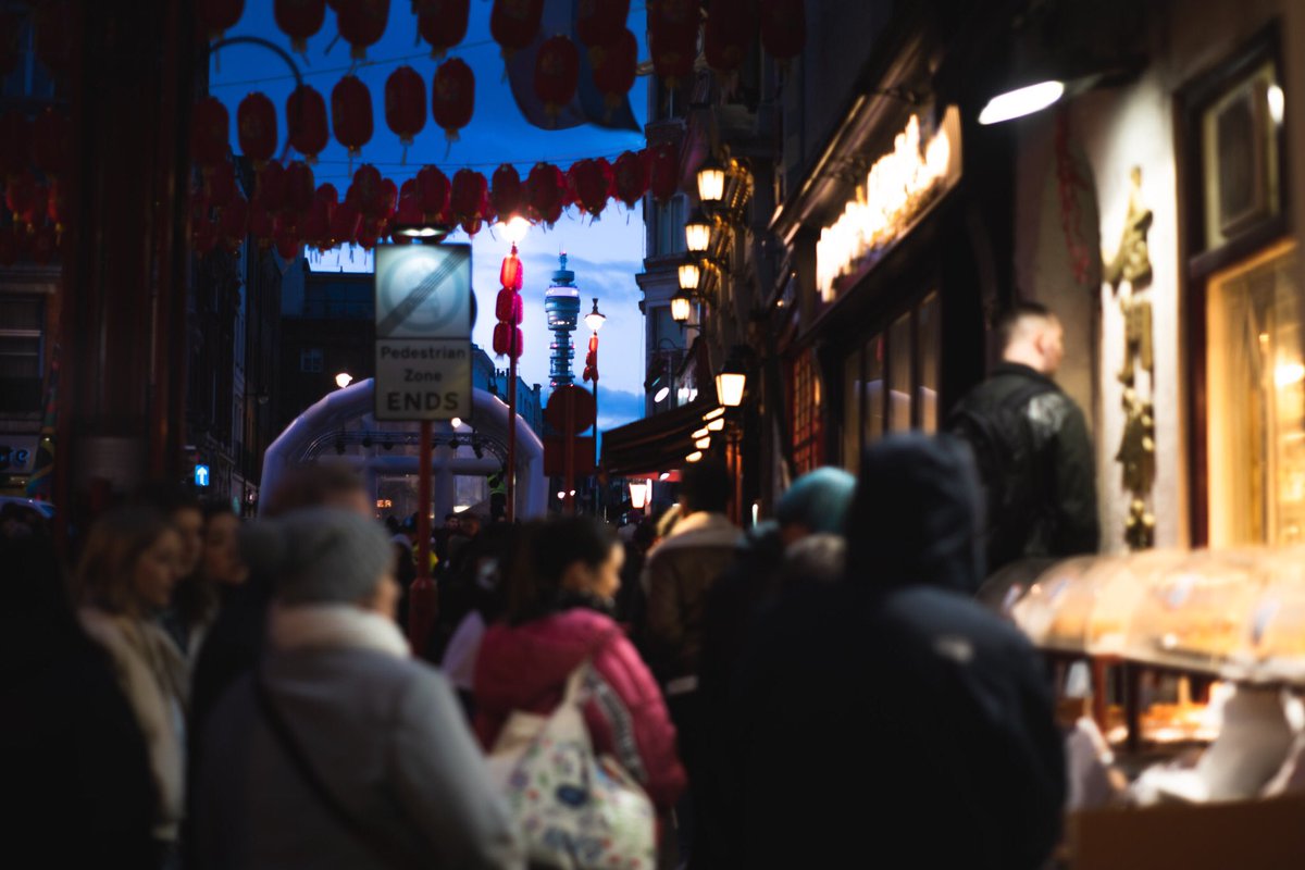 Adjusting to #London colours again
#StreetPhotography #YearofthePig