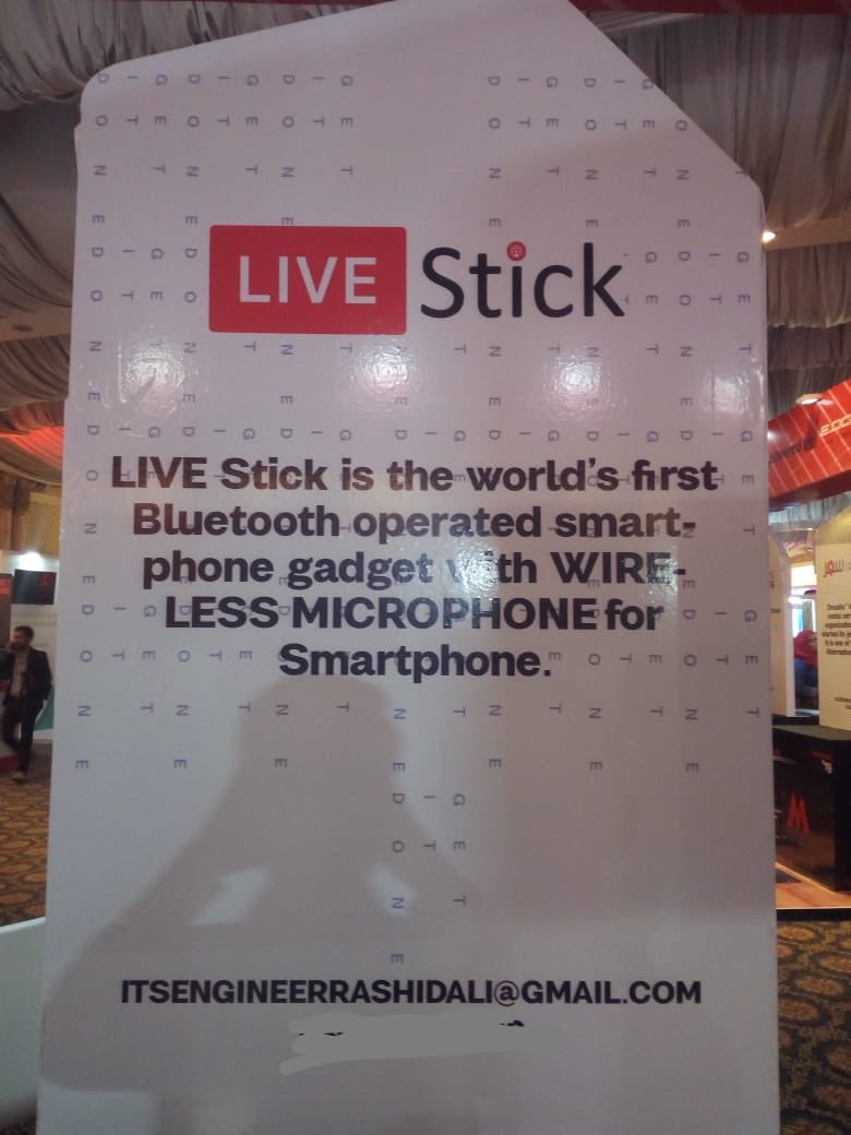 id92_pk's tweet photo. #ID92Cycle2 startup LIVE Stick showcasing their work at Momentum Tech Conference #HappeningNow in Karachi! https://t.co/UuBzL2nnpX