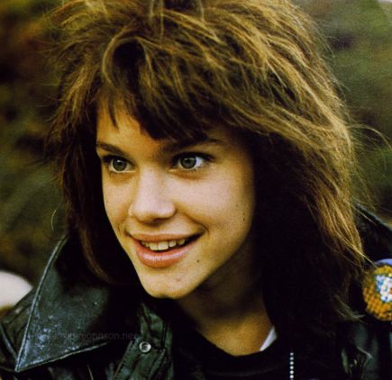 杉本亜未 ブラッディチャイナタウン 巻3 26電子書籍配信開始 女の子同士の恋愛映画なら タイムズスクエア が ニッキー役のロビン ジョンソンが少年みたいで凄くフリーダムで痛快なロック少女で お嬢様のパメラ 若草物語の トリニ アルバラード と二人