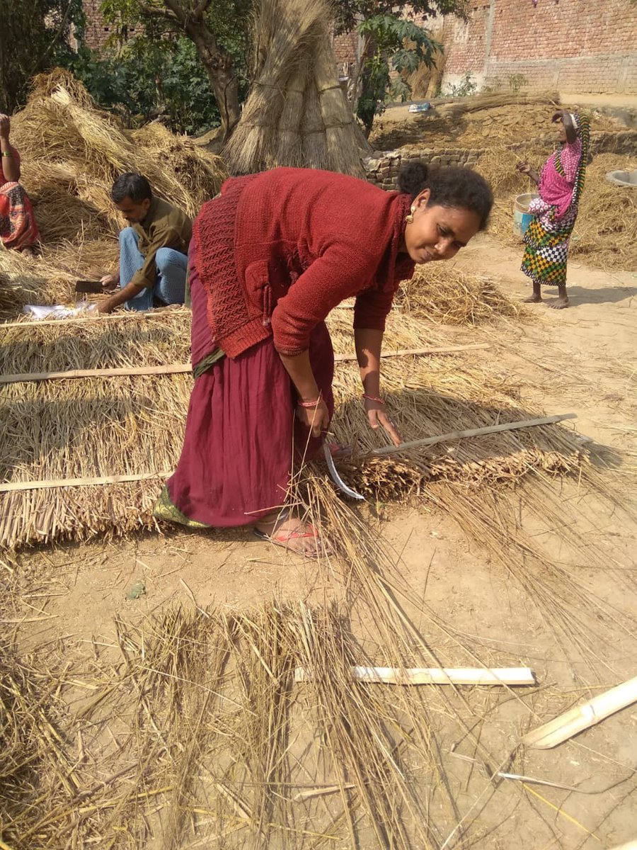 ShahdaBari's tweet photo. #MainBhiShramik 
#ForEqualityAndJustice 
#LabourDay https://t.co/9UZqNMFZA8