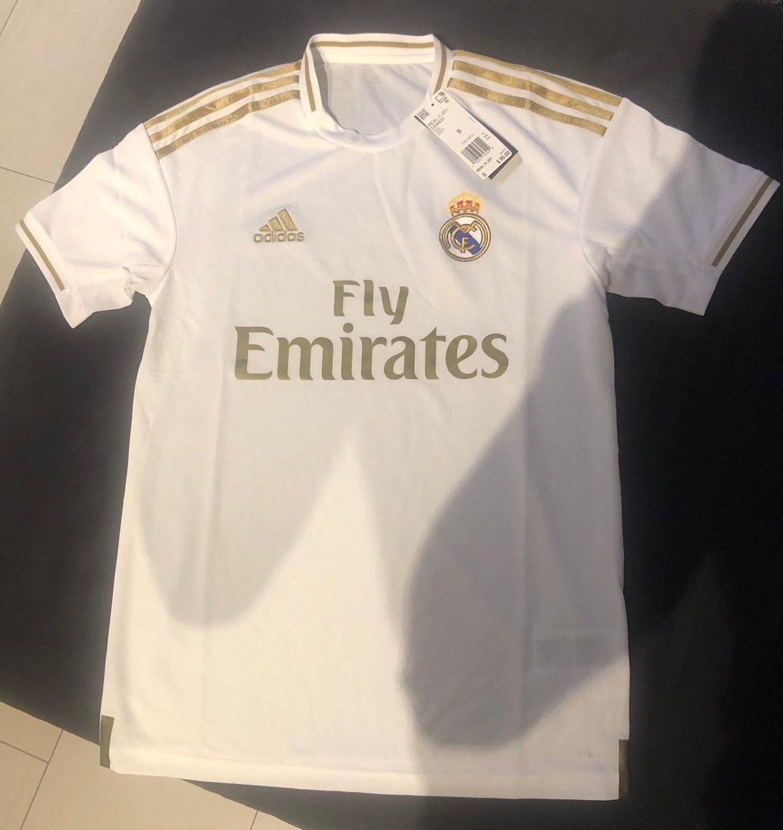 adidas equipación dorado