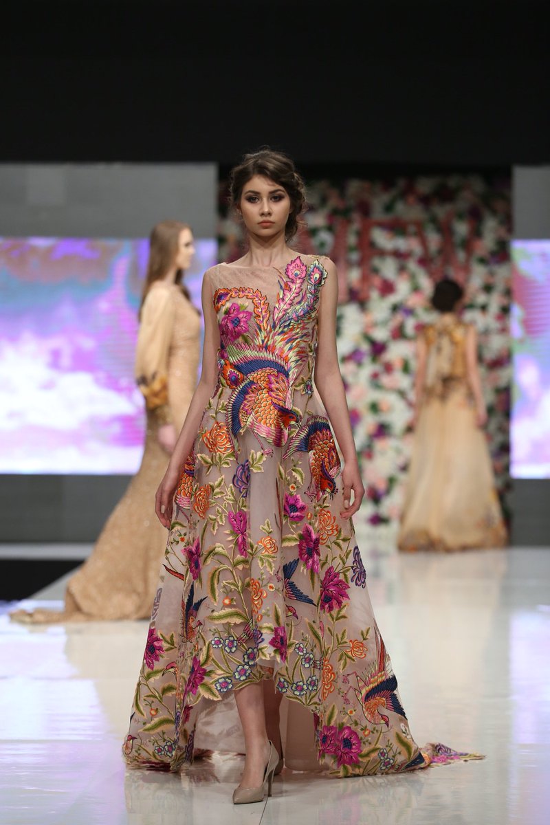 krommenacker's tweet photo. This girl really begged me if she could show this dress @ my #outofafrica show by #addyvandenkrommenacker @kastamorelleyfashionweek First I had chosen another girl for this dress but in the end I admitted. And she was right! She really was #theperfectmodel for my design! https://t.co/QVeLJ5LzAa