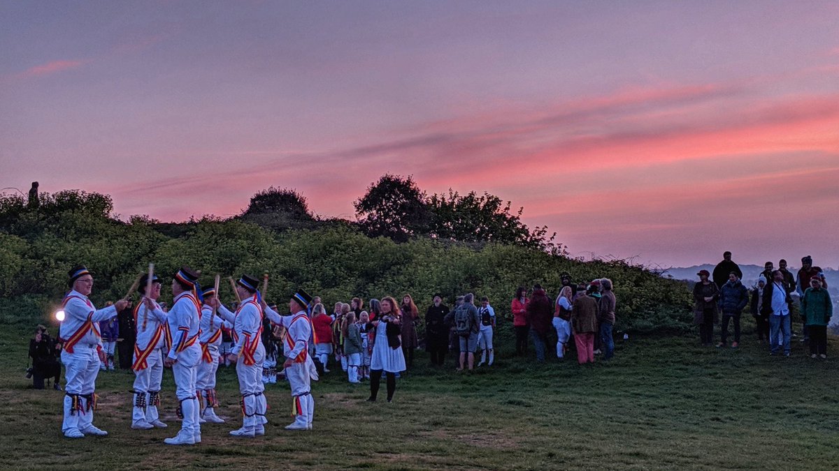 Morning. It's May and the sun is up on a lovely day in #Hastings. Have a great summer everyone. <a href="/MadJacksMorris/">Mad Jack's Morris</a> <a href="/HastingsJack/">Jack In The Green</a>