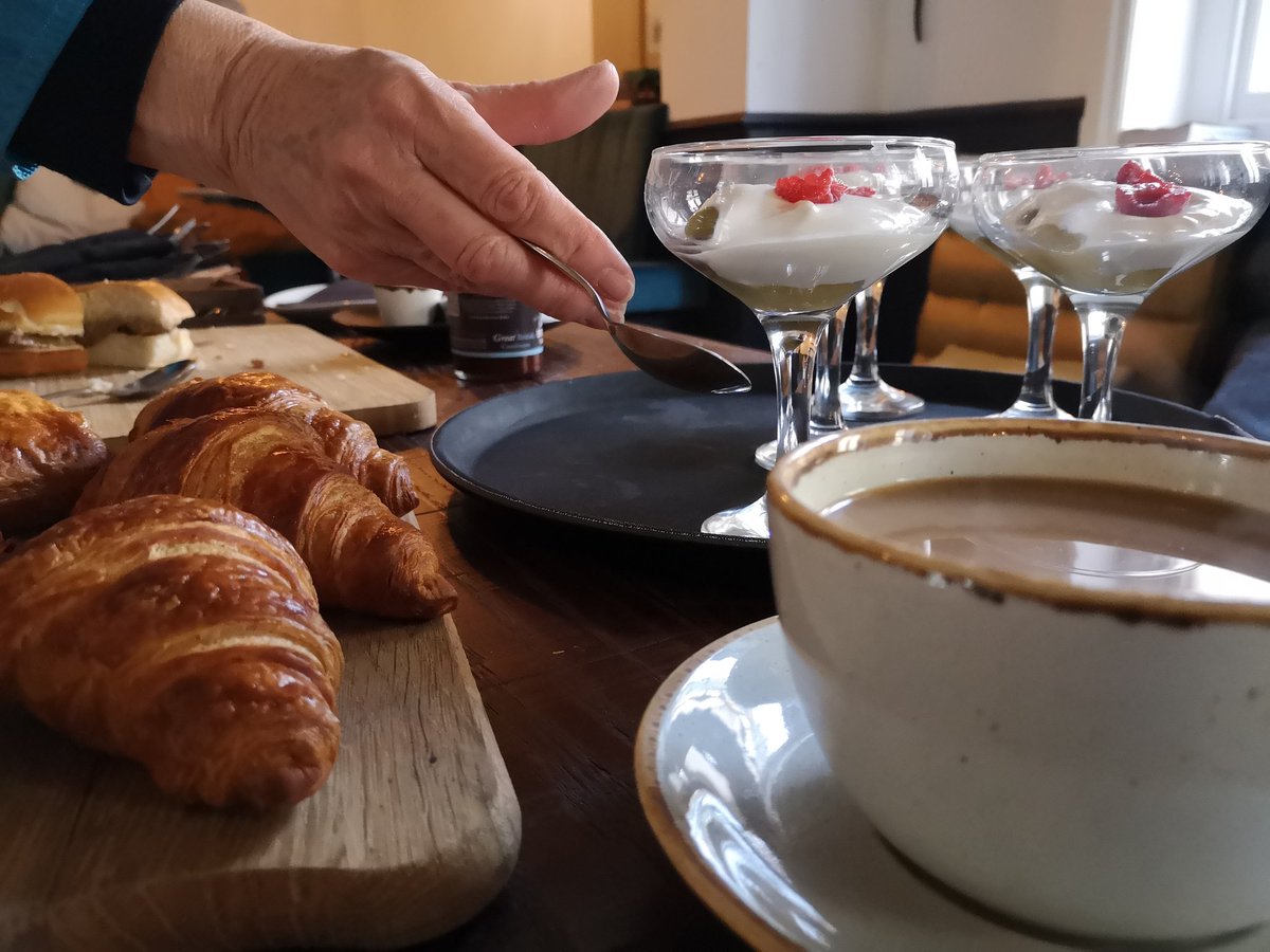 Lorna Burroughes tweet media