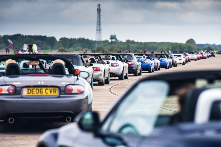 Mazda_UK's tweet image. Were you one of the thousands who attended the largest ever Mazda gathering with the @mx5oc  at Elvington Airfield in North Yorkshire on Sunday April 28? Find your car or tag a friend below. #SpringRally #MX5WR