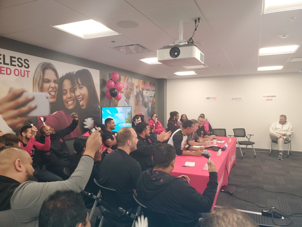Fired up 🔥 🔥 for the #NortheastAllHands in #DC <a href="/TMobile/">T-Mobile</a> #NErules #AreYouWithUs <a href="/peteblast/">Pete Santaniello</a> <a href="/Joby265/">Joby</a> <a href="/tglover187/">Terrance Glover</a> <a href="/thayesnet/">Terry Hayes</a> <a href="/BobStanchina/">Bob Stanchina</a>