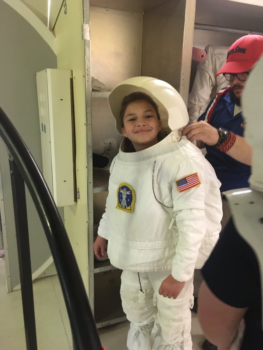 bscs_principal's tweet photo. Having a blast at Space Camp🚀💫🌎#bscs1886 #academicexcellence #futureastronauts #futurerocketscientists https://t.co/iOwX9fjNY7