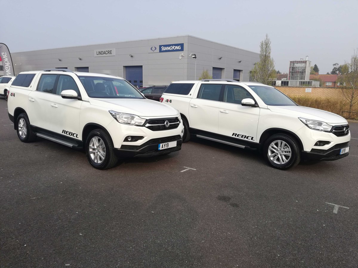 Lindacre's tweet image. A couple of SsangYong Musso's recently purchased by Lombard Shipping and added to their fleet. They'll be getting them branded and out on the road soon, so keep an eye out! Pop into the showroom to take a look at our latest vehicles.

#Lindacre #SsangYong #sold #Musso #ipswich