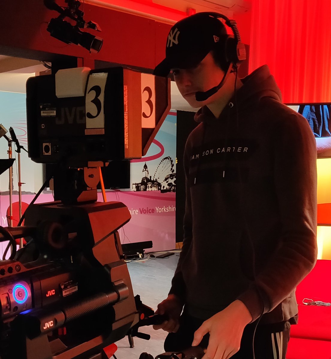 CoolorhotLDS's tweet photo. Camera Crew - Danny, Hunaid and Ciaran; three wise men ready for lights, camera, action ๐ฅ๐ฅ
.
.
.
#leedslife #leedsishot #leeds #hope #visionmixer #tv #livetv #bts #behindthescenes #tvgallery https://t.co/7J7rGSz8pT