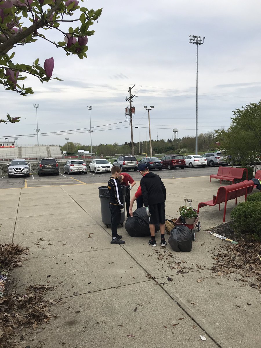 BWISOH's tweet photo. Busy day at @BWISOH with TIDE Day activities and service work https://t.co/CmjZhbN3ge