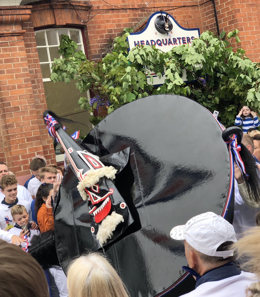 tweetTimHubbard's tweet photo. Well done to the #BlueOss team for brilliant crowd management and general organisation this morning. (Particularly getting a circle of only people in #whites for the #Oss to dance in at 10.00.) The best singing and dancing in ages as a result. 
@ObbyOssPadstow https://t.co/Vbjue4aS79