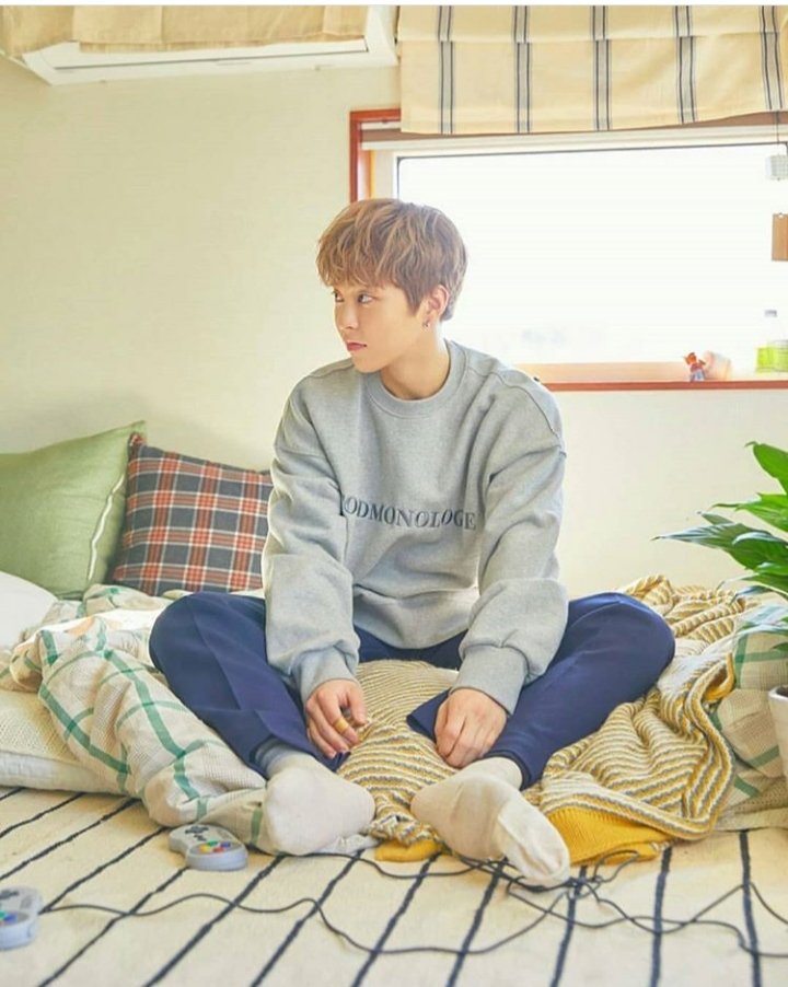 lisdalo's tweet photo. #BBMAsTopSocial EXO
@weareoneEXO 
Ini yg mau wamil?
Kayaknya masih baby thu https://t.co/ct3NdfWcUr