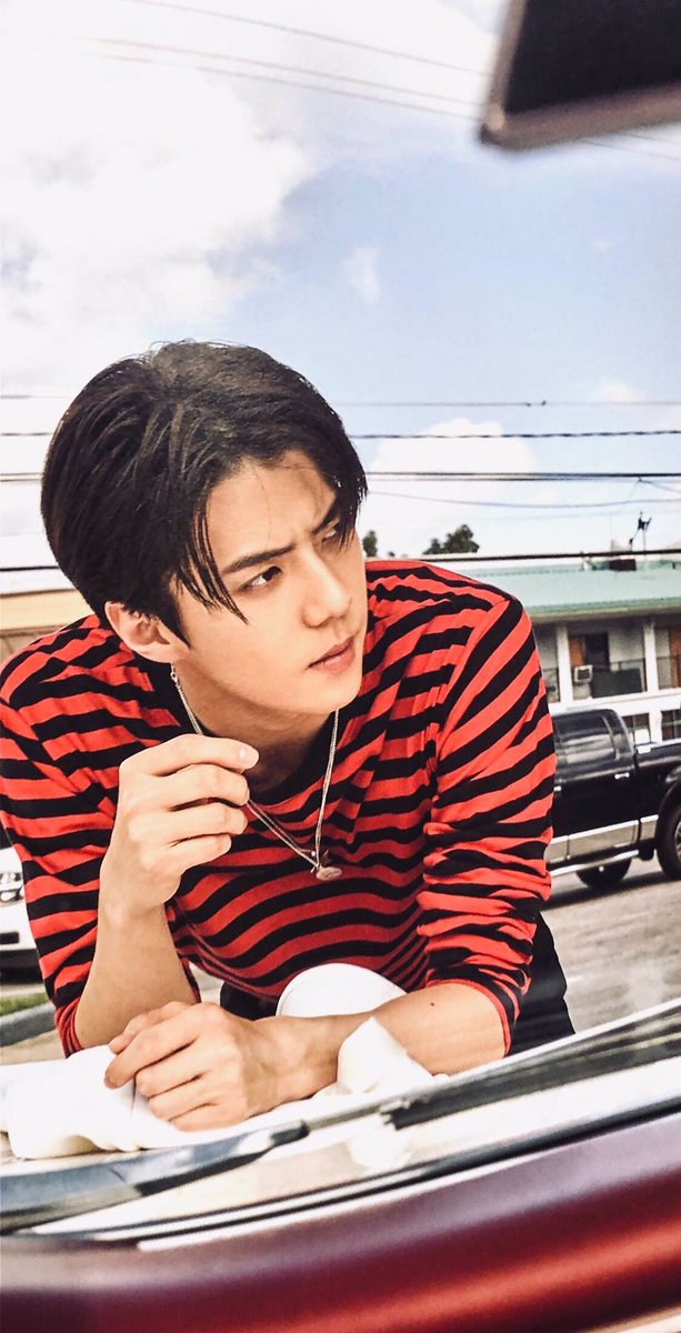 sehunosh98's tweet photo. kangen sehun dia diamana yah, sedang apa sama siapa??
#BBMAsTopSocial EXO @weareoneEXO https://t.co/9yiMsUMcOL