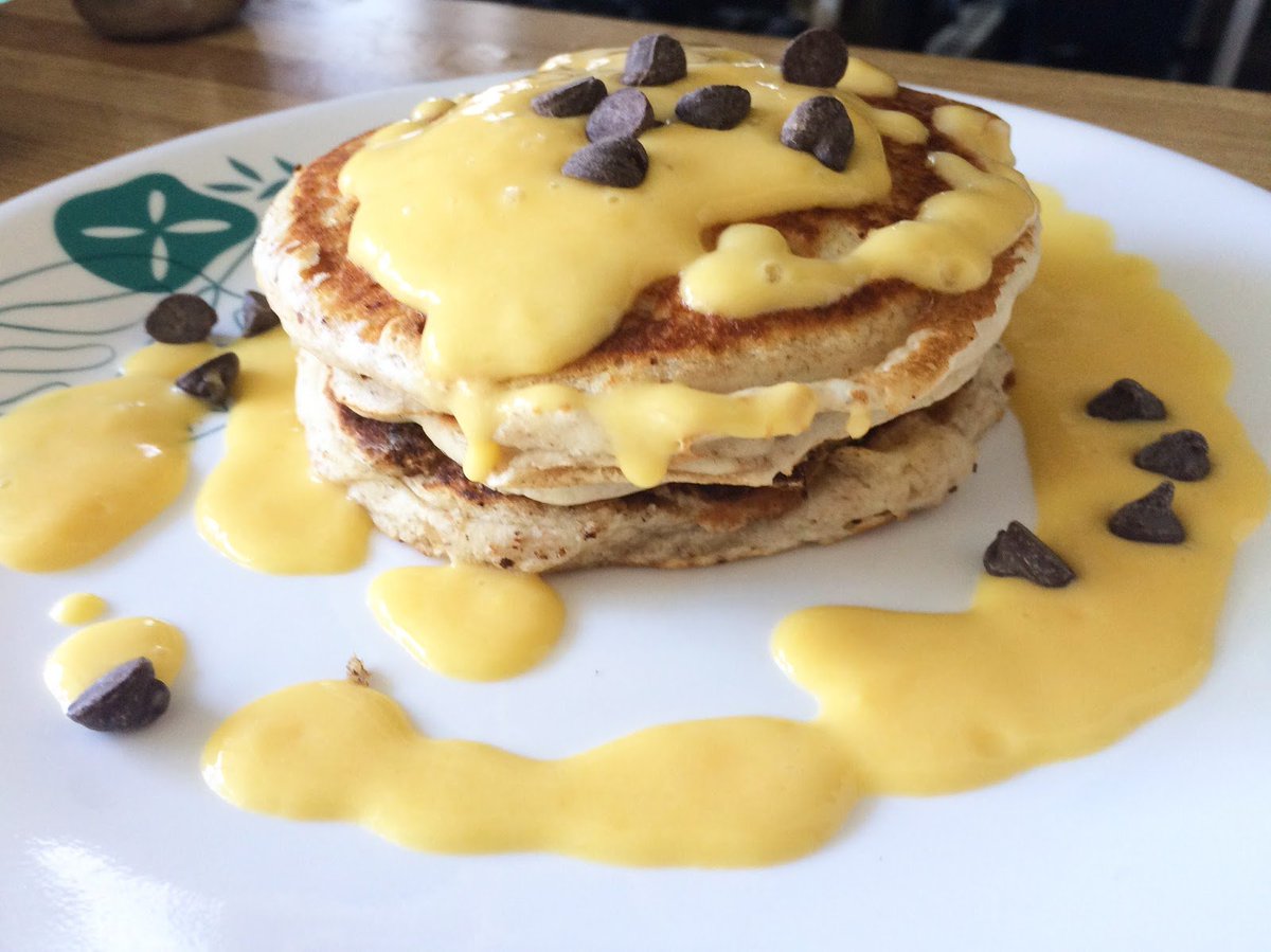 Need a super fruity and fun stack this morning? This mango chocolate chip pancake stack is the perfect choice! Simply fluffy chocolate chip pancakes layered with mango puree! You just need milk and mangoes!

RECIPE >> ow.ly/EMLI30oicgV 

#recipeblog #recipeoftheday #cooking