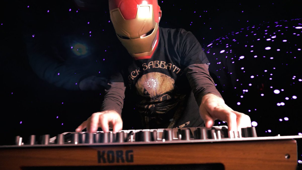 BrianNoys's tweet photo. My Tribute to to my favorite superhero! https://t.co/Wb1RyVrQXF #Avengers #Endgame #IronMan #RobertDowneyJr https://t.co/cI3fxYpVx7