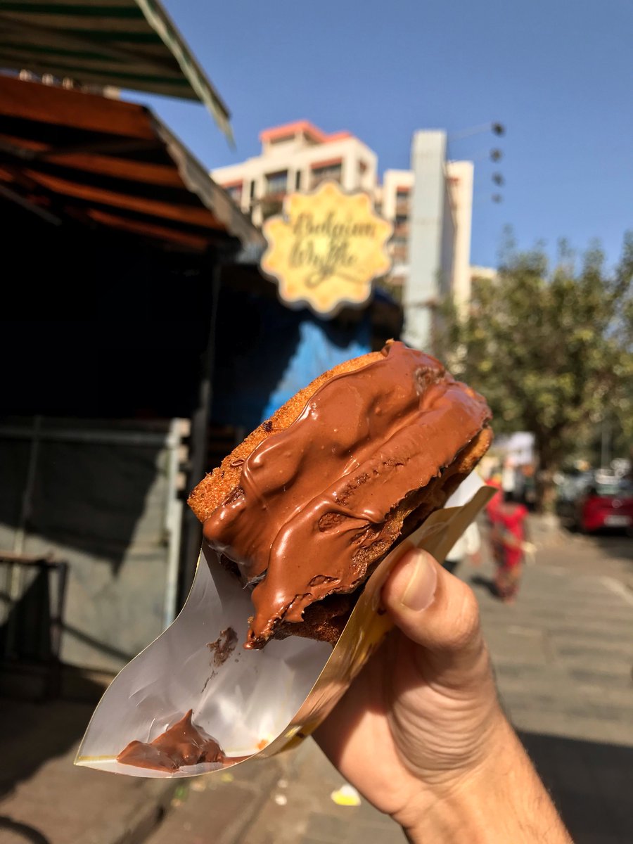 Did you just have a boring lunch? 📷- Naked Nutella Waffle from The Belgian Waffle Co. Yas you know what to do. @belgianwaffleco #Yummitment #Thebelgianwaffleco #Waffles #Nutella #Nutellawaffle #Sweettooth #Mumbai