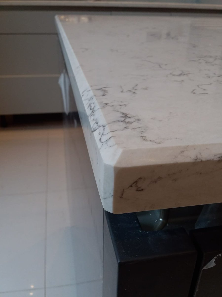 BeautyofMarble's tweet photo. This stunning Silestone by Cosentino Quartz is currently a favourite with The Beauty of Marble Limited I'm sure you can see why!

#silestone #quartzworktop #worktop #glasgow #thebeautyofmarble #whitewithveins https://t.co/ueTKIy7pk4