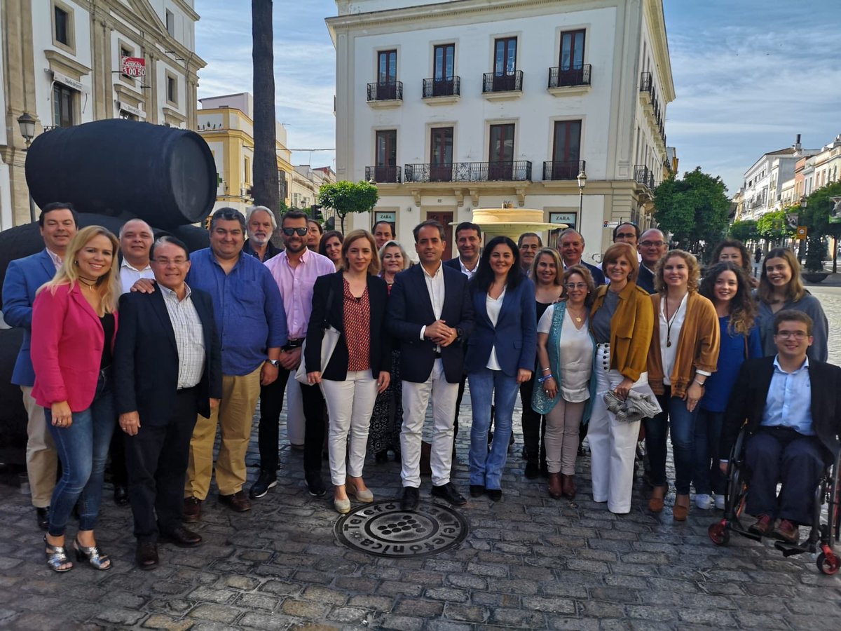 AntonioSaldanaM's tweet photo. EL MEJOR EQUIPO PARA LA MEJOR CIUDAD

Hoy tuvimos la primera reunión de trabajo de la candidatura.
El mejor equipo para la mejor ciudad. 🔹Jerez una ciudad de oportunidades y empleo🔹 Jerez una ciudad limpia. 🔹Jerez una ciudad cuidada. 🔹 Jerez un ciudad solidaria

#seguimos💪 https://t.co/BGLAw2pOXg