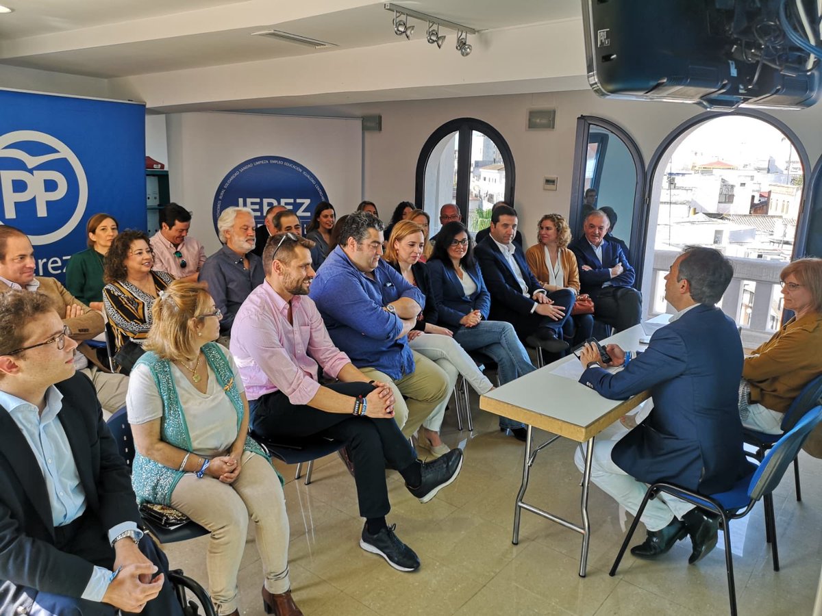 AntonioSaldanaM's tweet photo. EL MEJOR EQUIPO PARA LA MEJOR CIUDAD

Hoy tuvimos la primera reunión de trabajo de la candidatura.
El mejor equipo para la mejor ciudad. 🔹Jerez una ciudad de oportunidades y empleo🔹 Jerez una ciudad limpia. 🔹Jerez una ciudad cuidada. 🔹 Jerez un ciudad solidaria

#seguimos💪 https://t.co/BGLAw2pOXg
