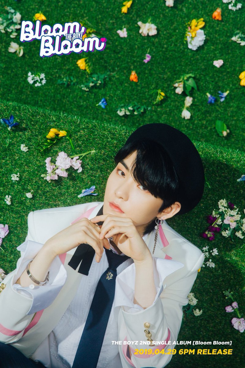 OSHIMAI_com's tweet photo. ファルくんのヲタクにbloom bloomのティーザーにしてと言われまずティーザーを見るところから始めて完成したネイル🌼ピンクはファルくんの衣装がピンクだからピンクらしい https://t.co/PHCN1gbYvg